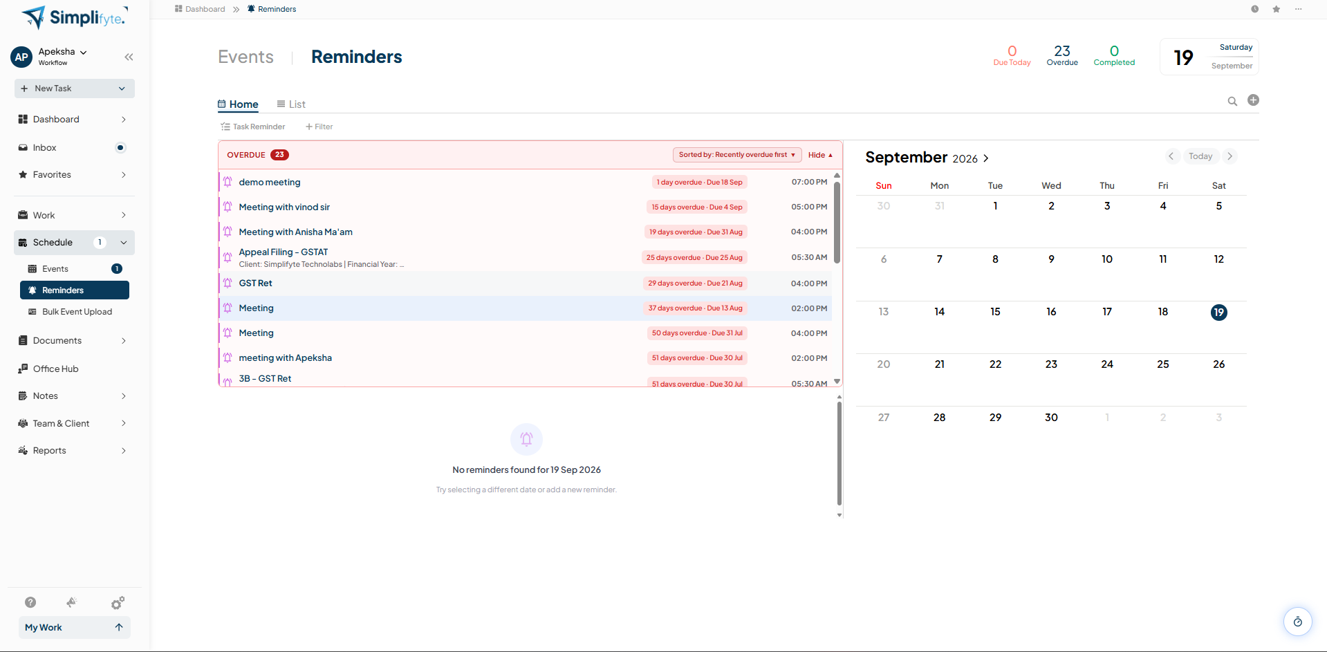 Simplifyte real estate reminders screen showing pending follow-ups